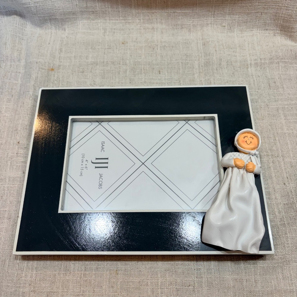 Isaac Jacobs 4x6 Black Picture Frame with 3D Baby Girl Figurine‎